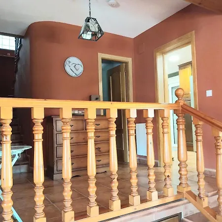 Villa Maravillosa Con Piscina Y Buenas Vistas