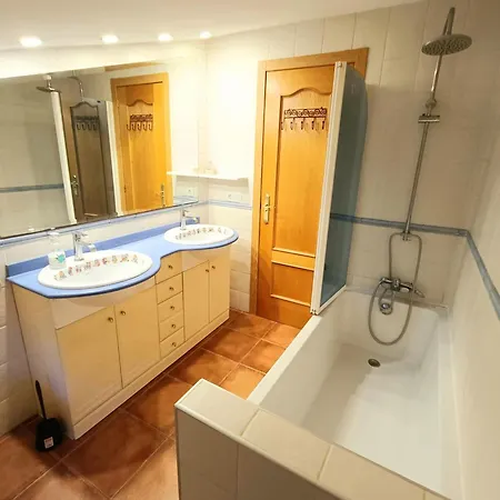 Maravillosa Con Piscina Y Buenas Vistas *